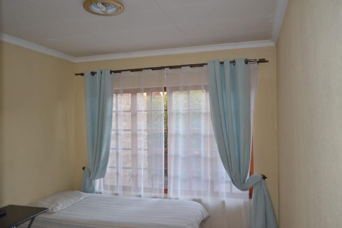 Photo of 3 Bedroom townhouse - sectional for sale in Amberfield Crest Estate, Centurion