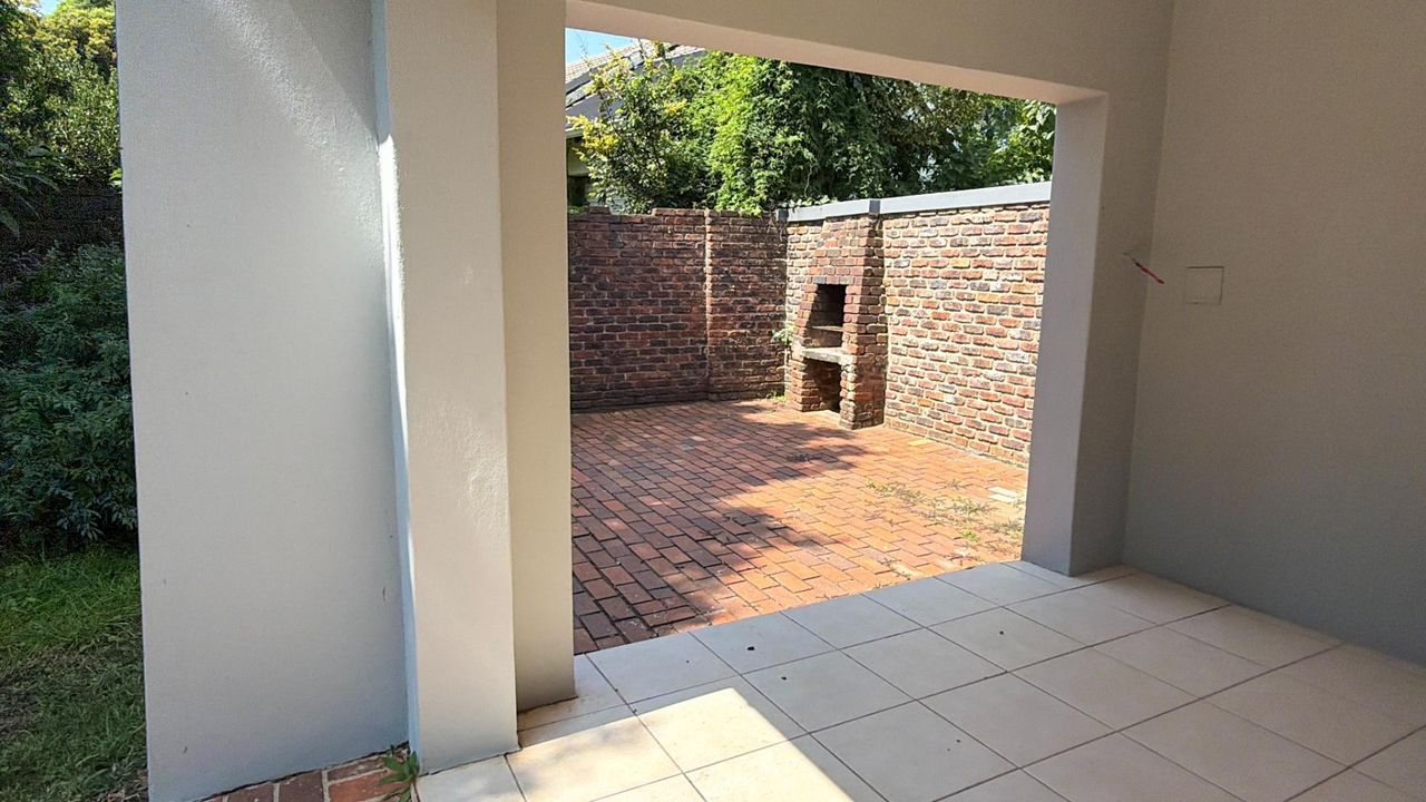 Photo 24 of 30