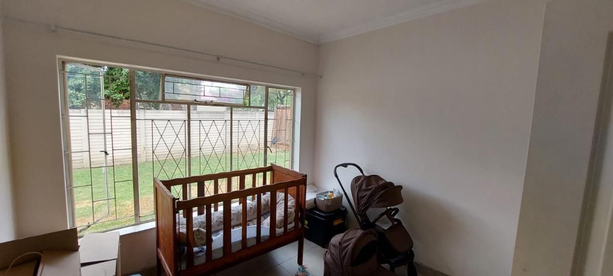 Photo 15 of 38