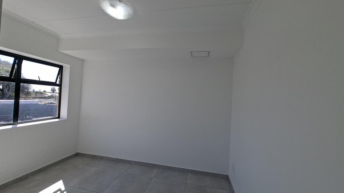 Photo 6 of 14