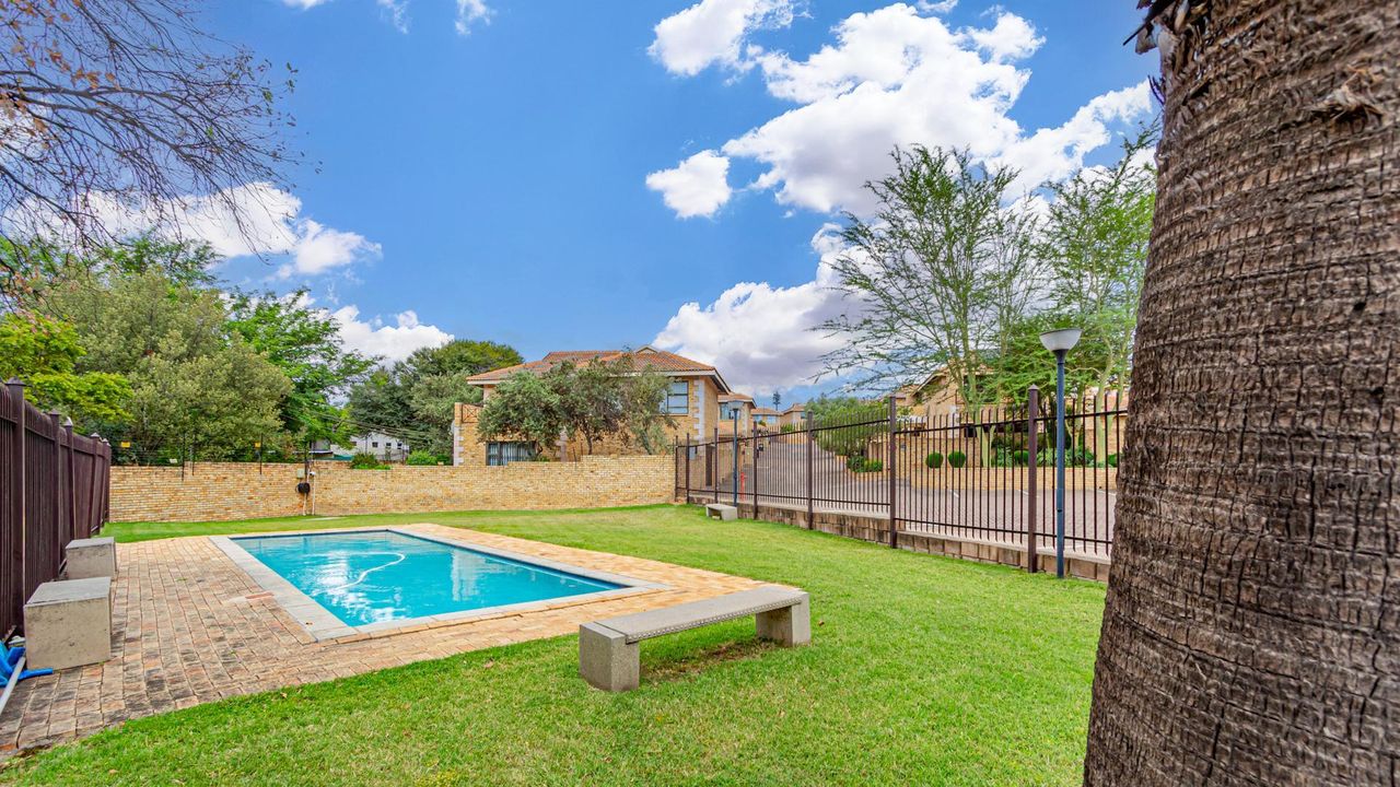 Photo of 3 Bedroom duplex townhouse - sectional for sale in Noordhang, Randburg
