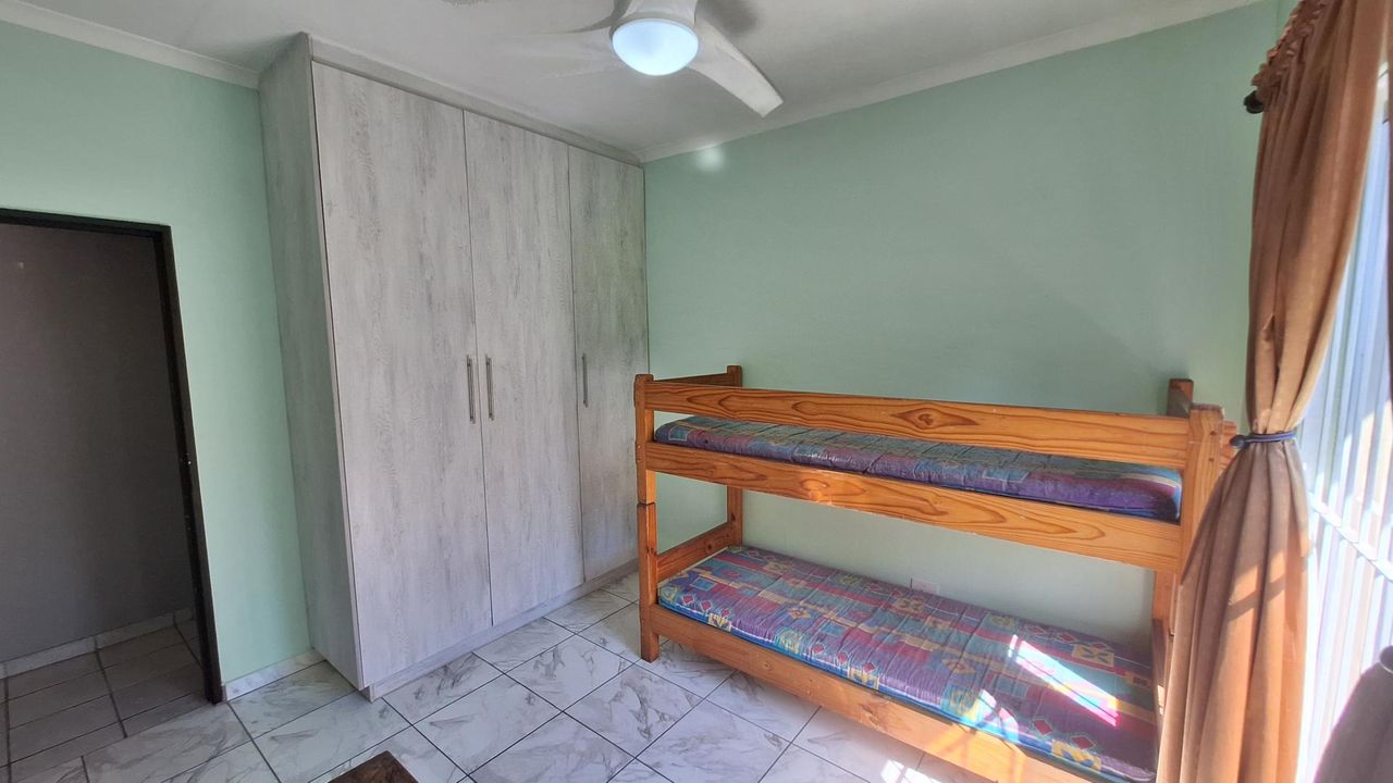 Photo 10 of 20