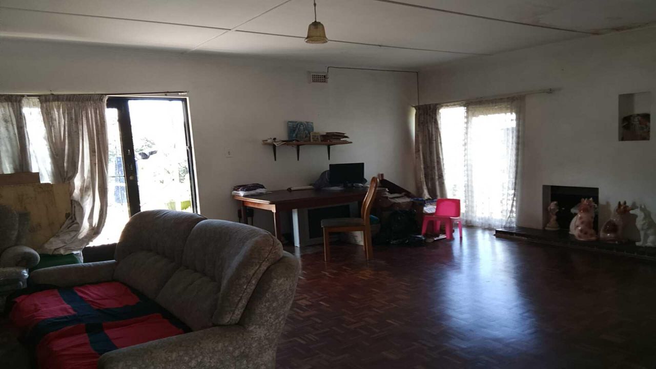 Photo 15 of 25