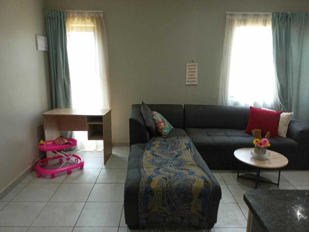 Photo 13 of 28