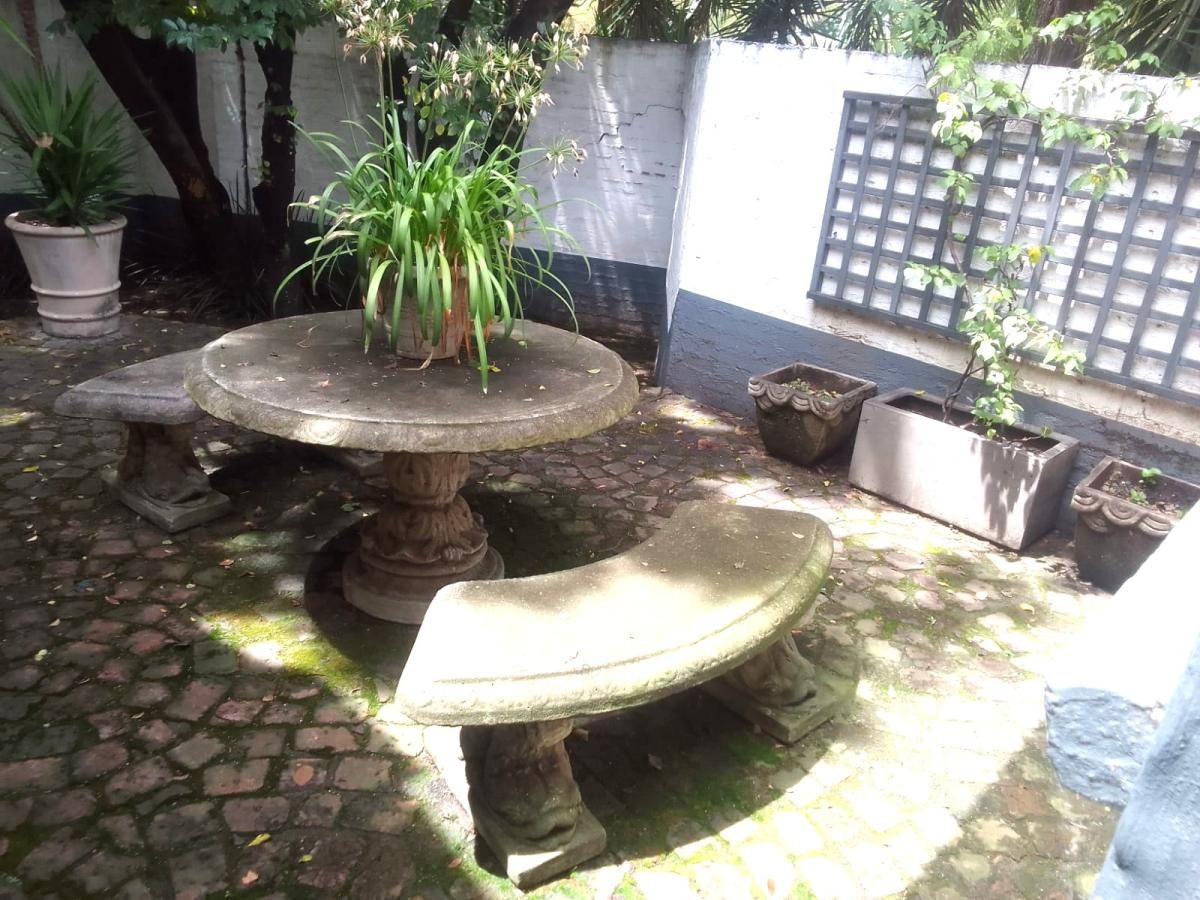 Photo 4 of 6