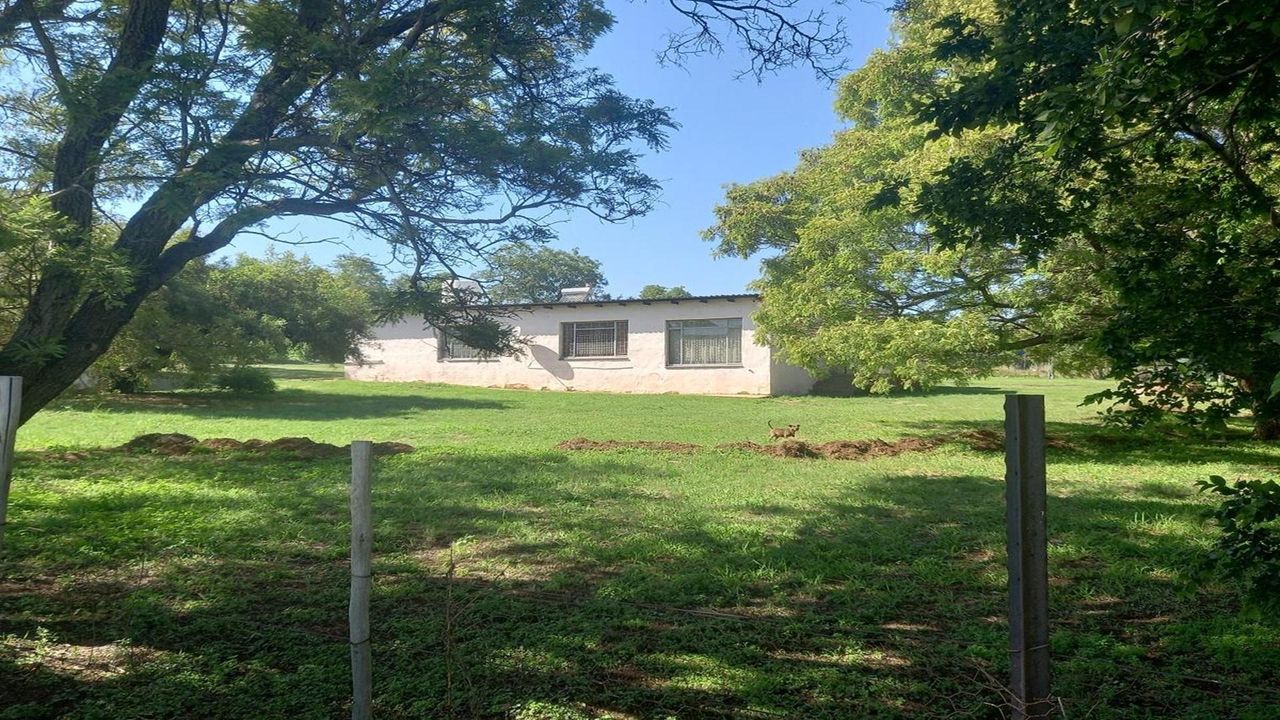 Photo 16 of 34