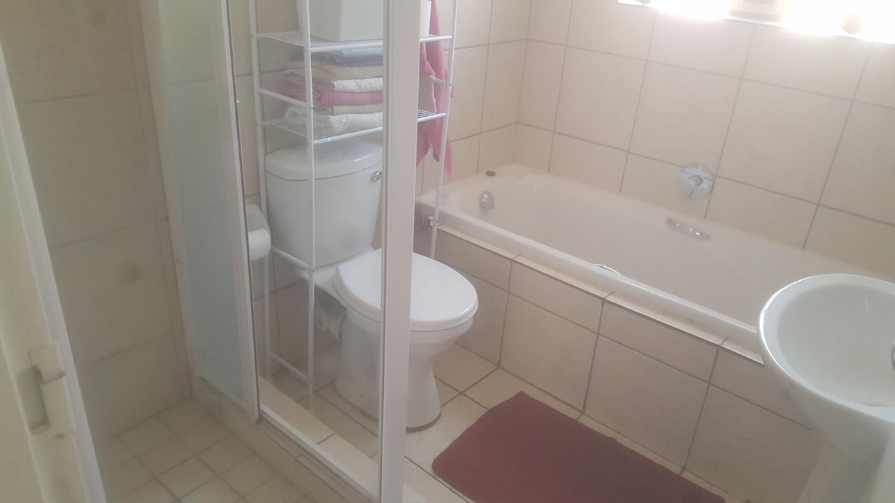 Photo 13 of 21