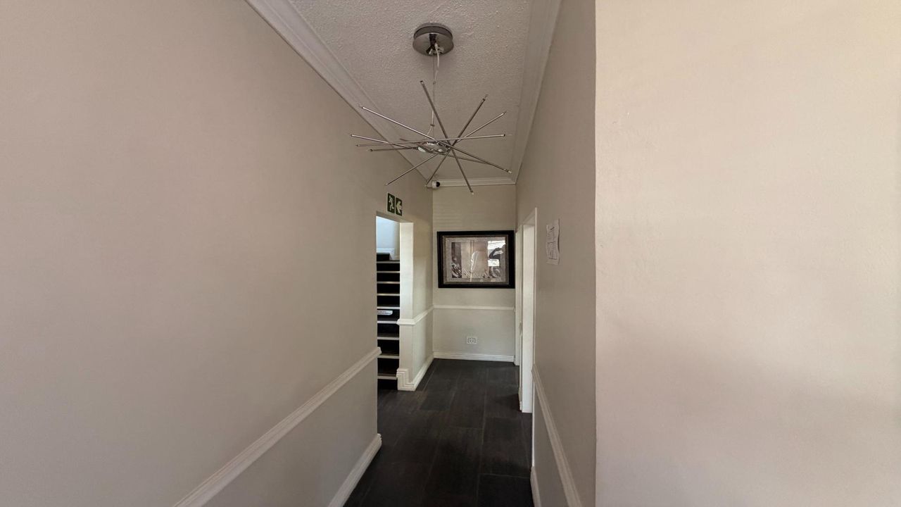 Photo 17 of 26