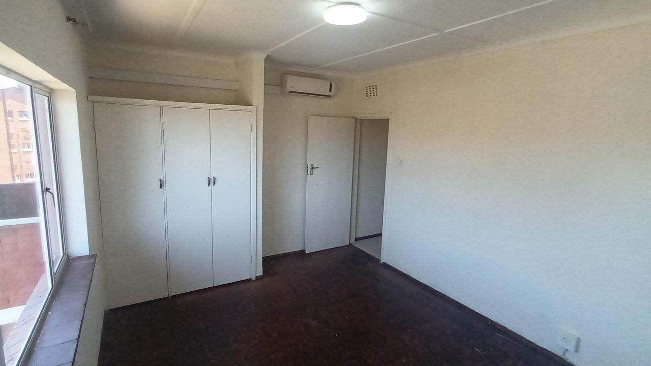 Photo 17 of 21