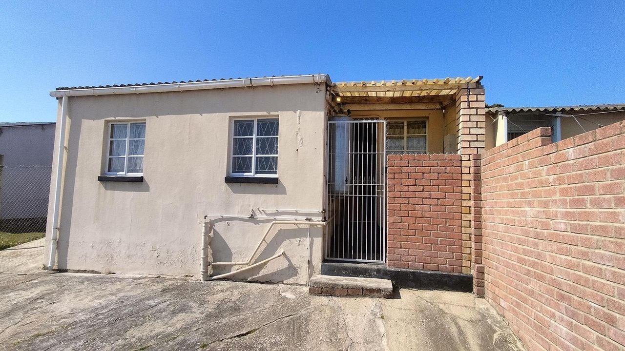 Photo 18 of 20