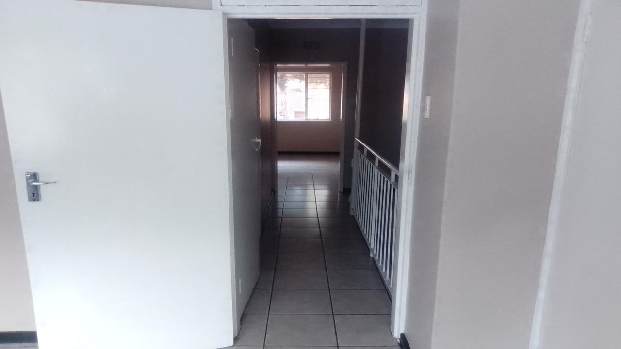 Photo 2 of 26