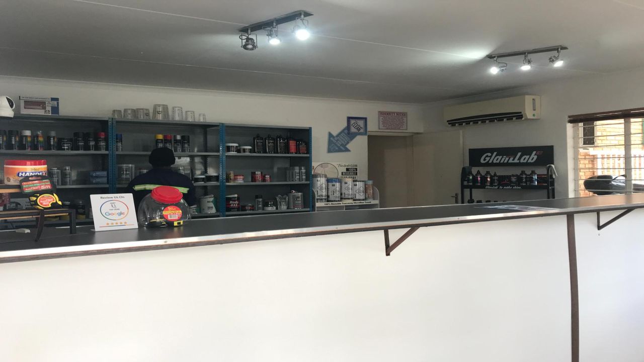 Photo 3 of 14