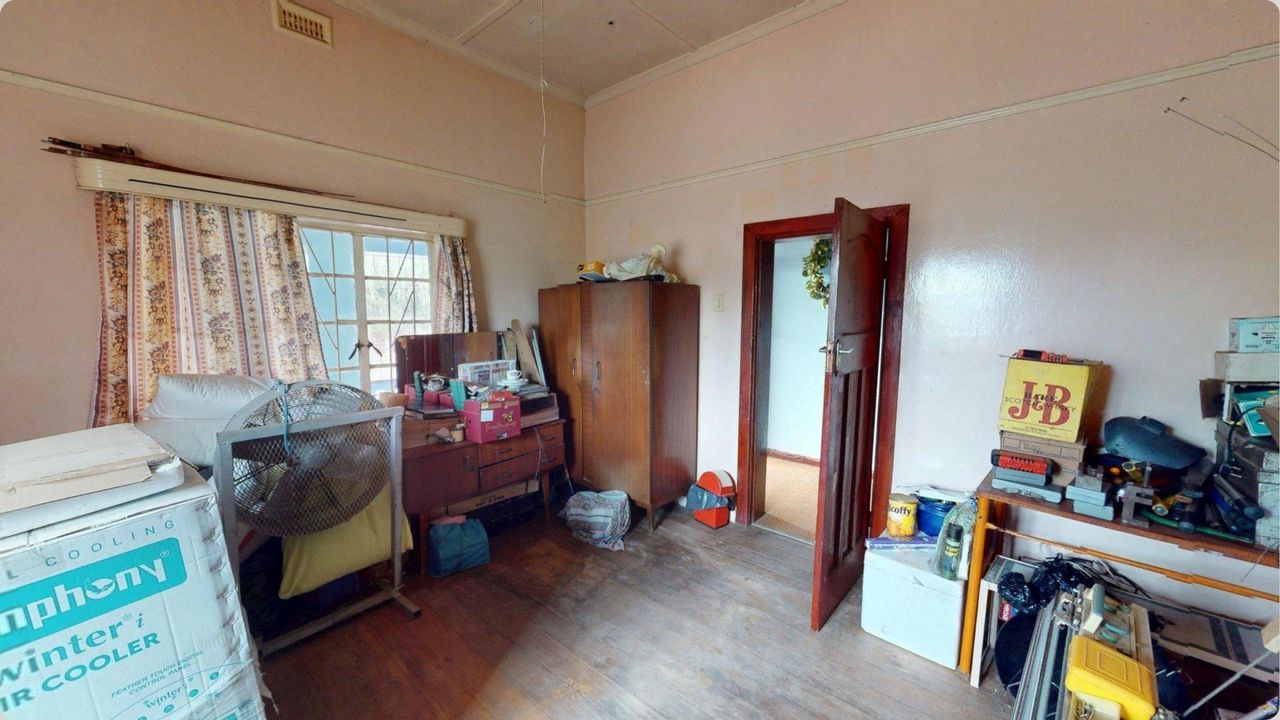Photo 20 of 37