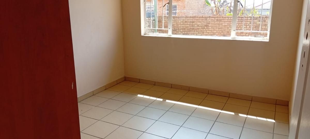 Photo 13 of 22