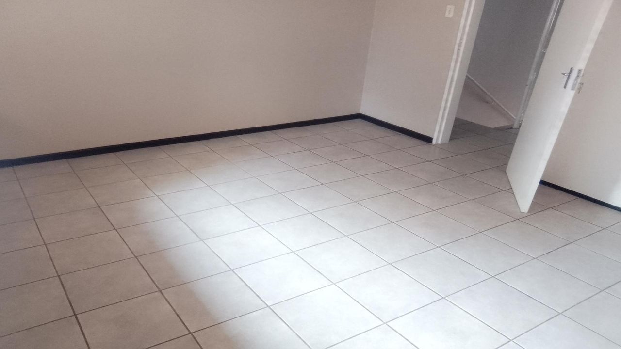 Photo 13 of 26