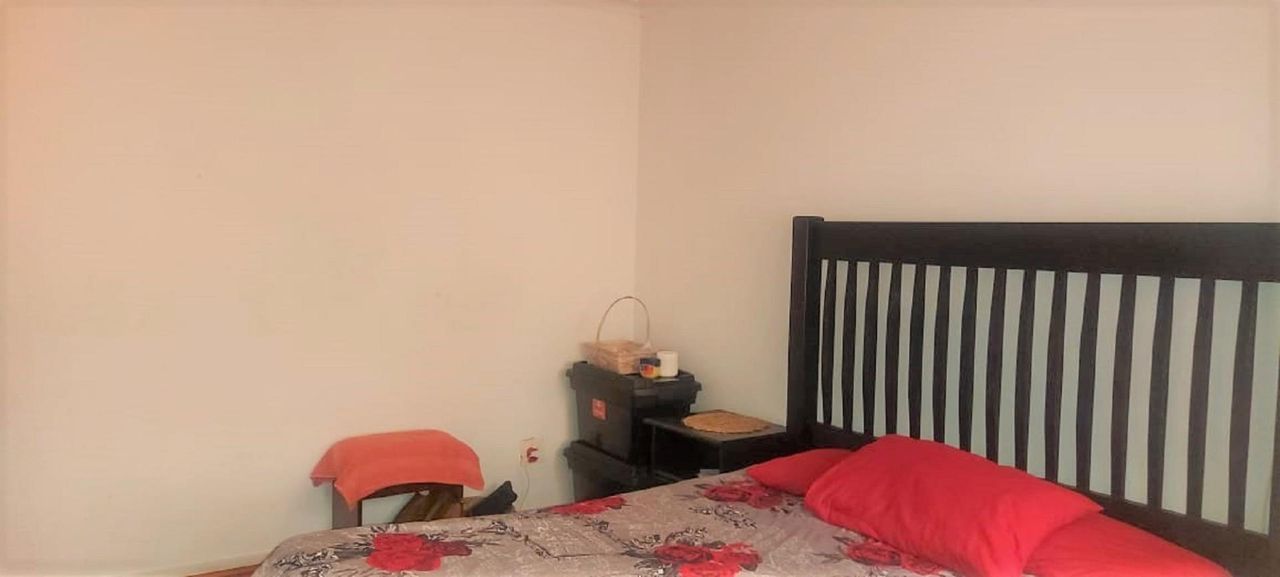 Photo 16 of 23
