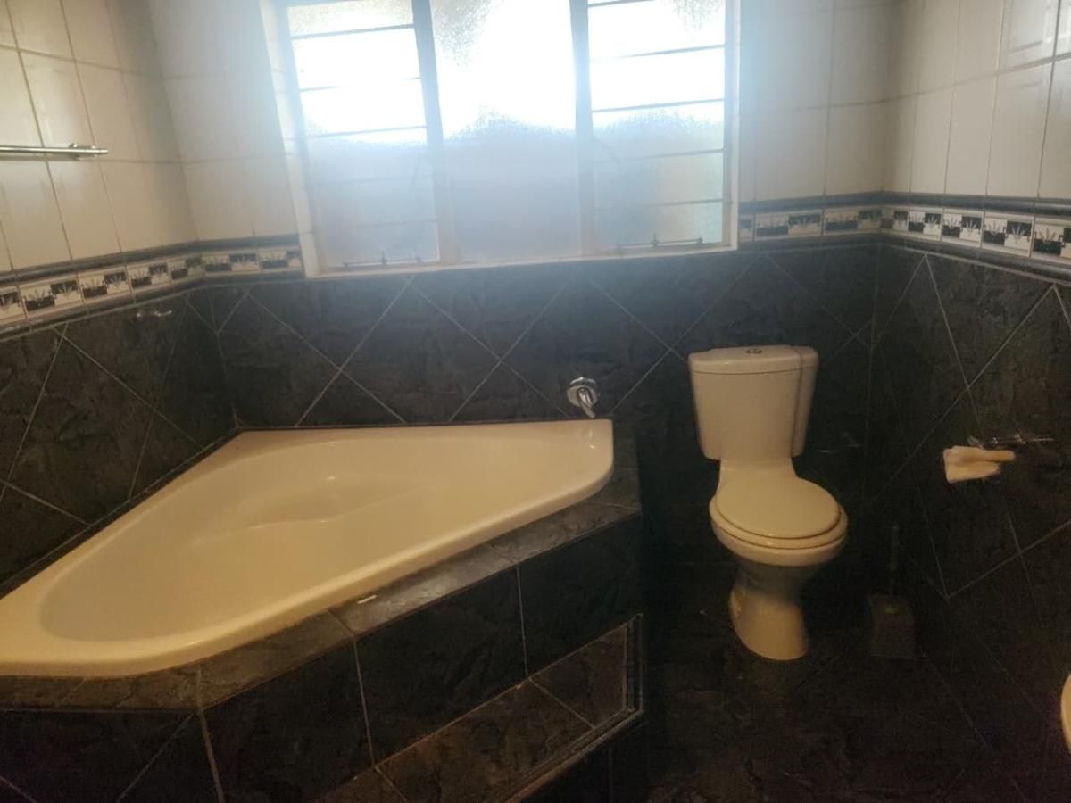 Photo 20 of 22