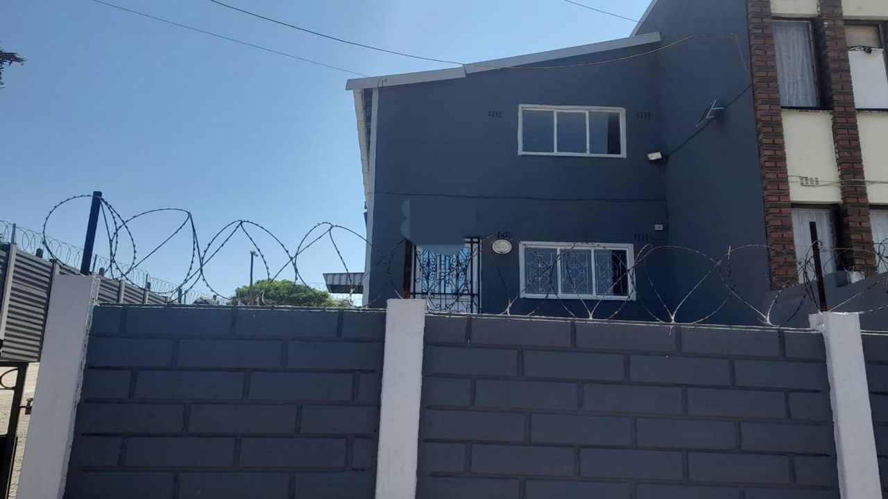 Photo 6 of 15