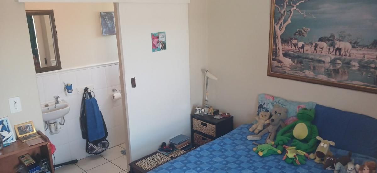 Photo 8 of 20