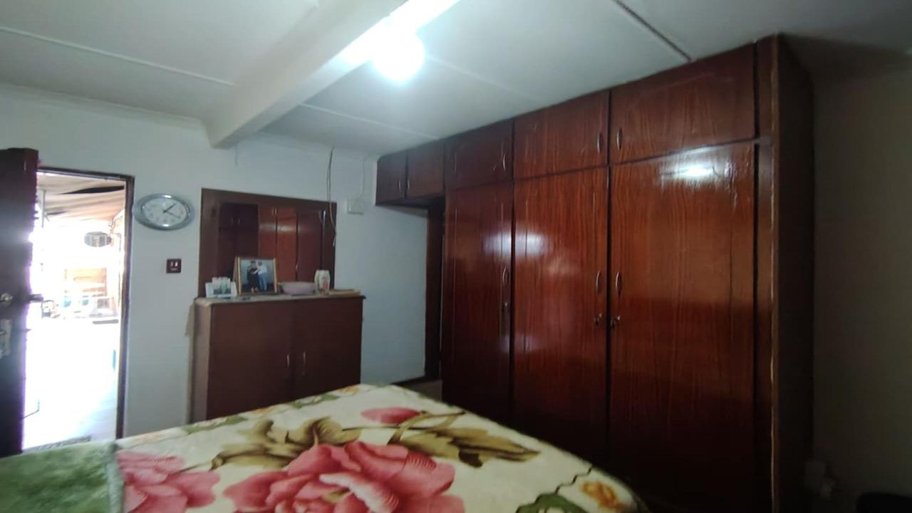 Photo 14 of 20