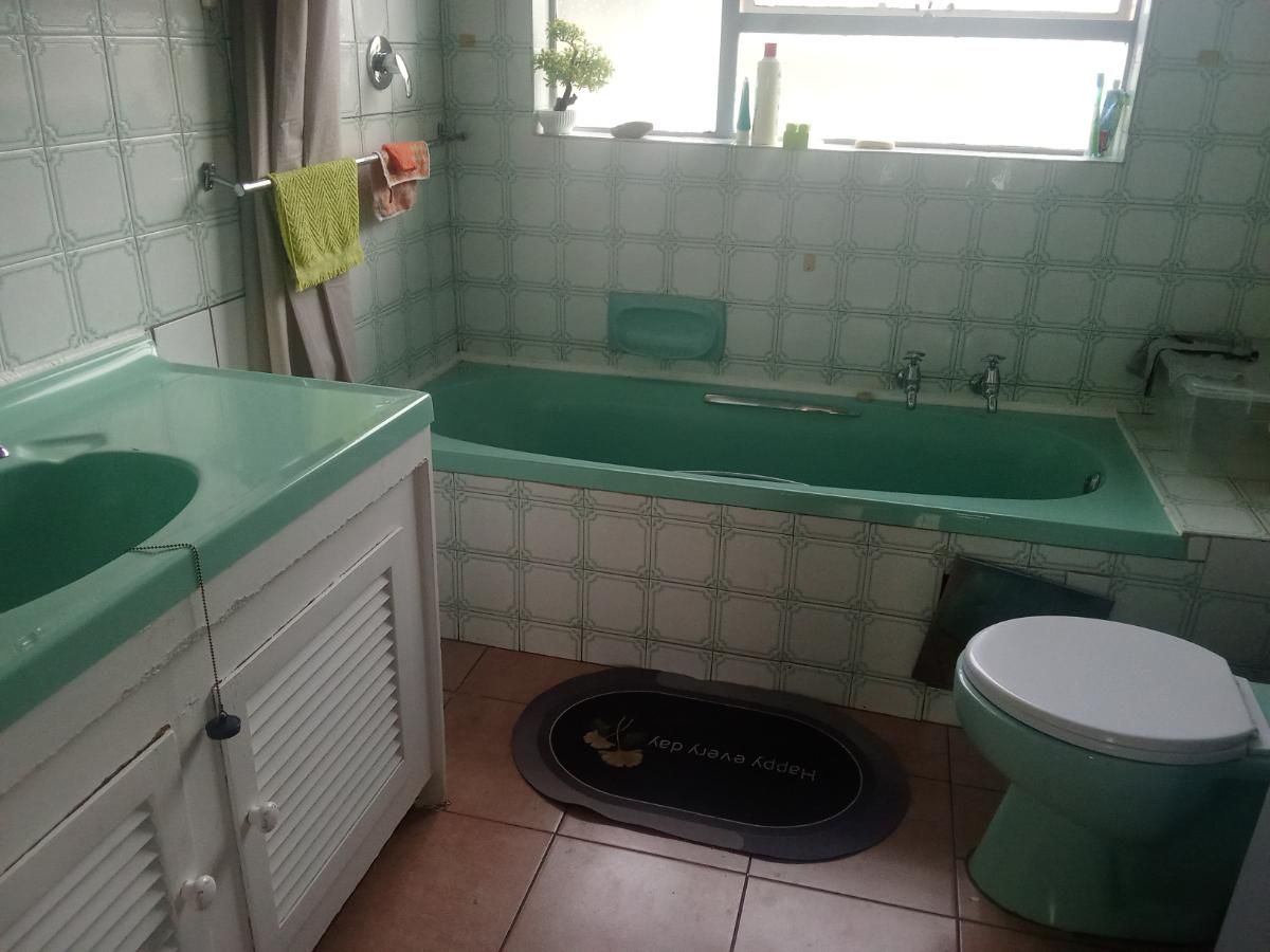 Photo 18 of 20