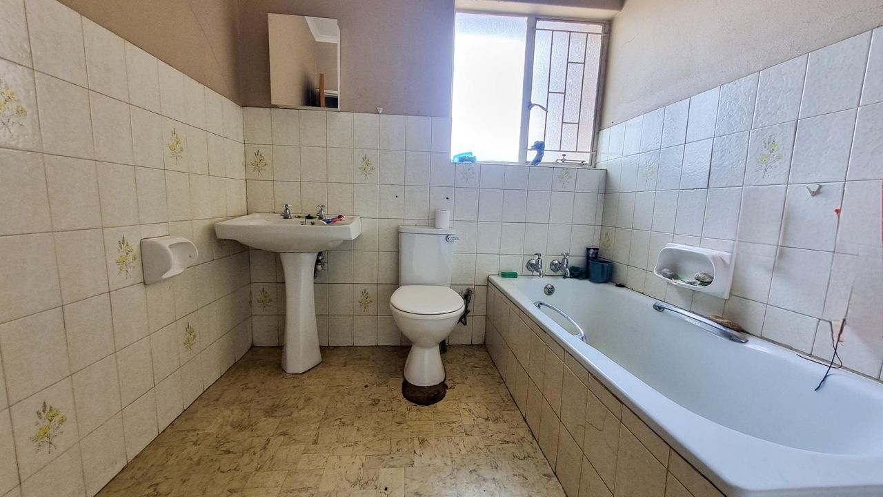 Photo of 3 Bedroom duplex townhouse - sectional for sale in Middelburg Central