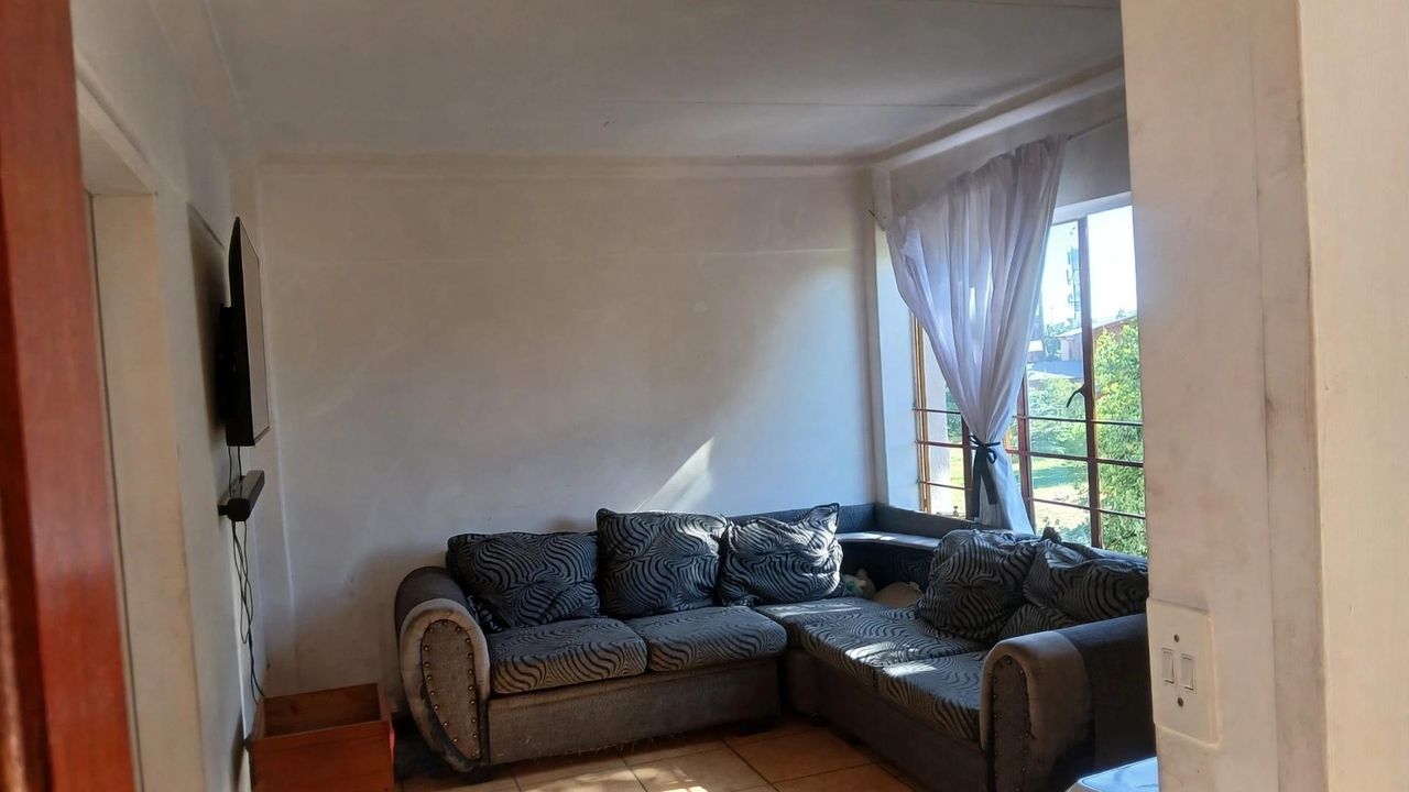 Photo 6 of 19