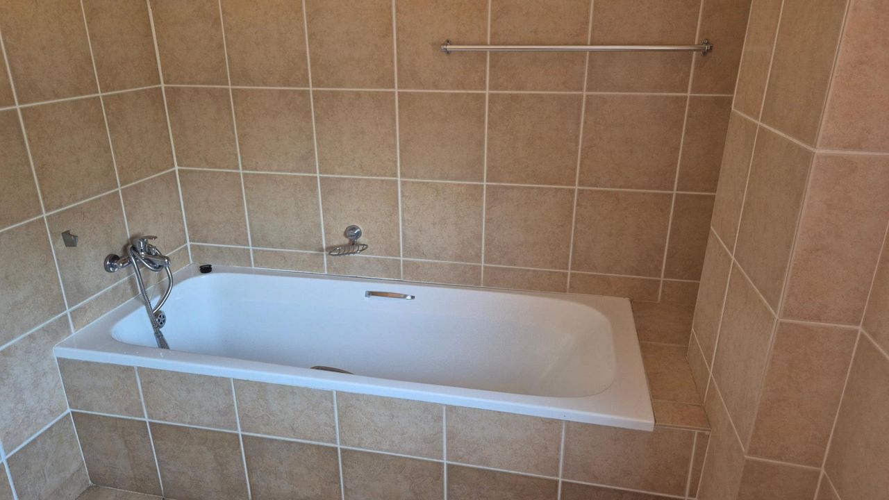 Photo 20 of 26