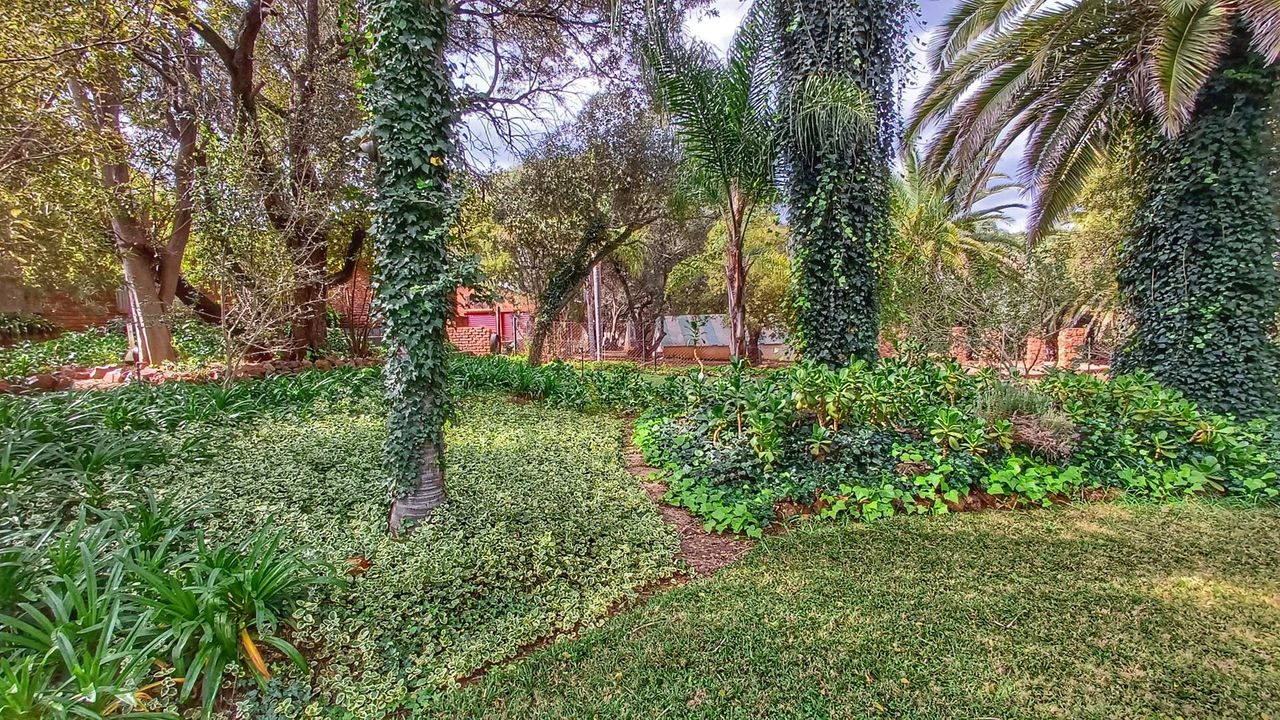 Photo 56 of 63