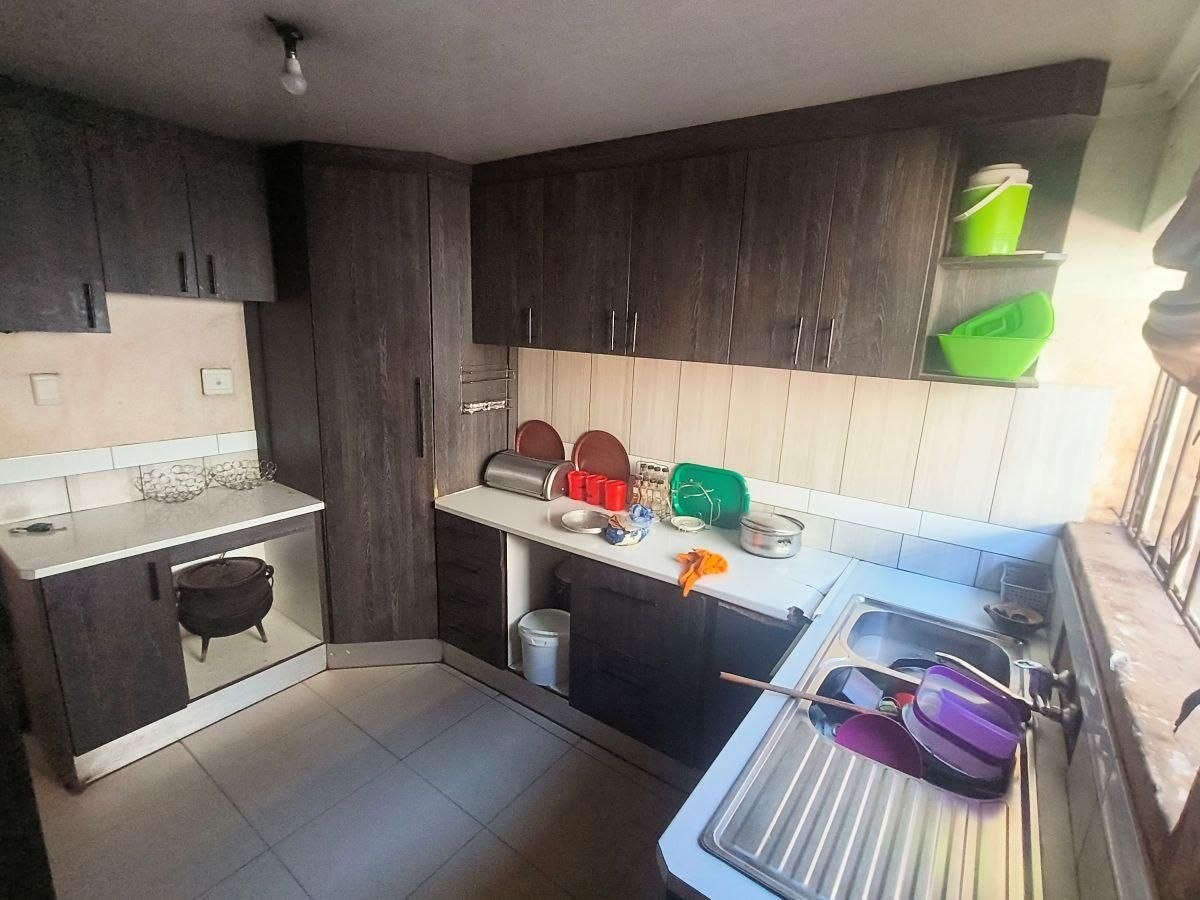 Photo of 6 Bedroom house for sale in Mamelodi, Pretoria