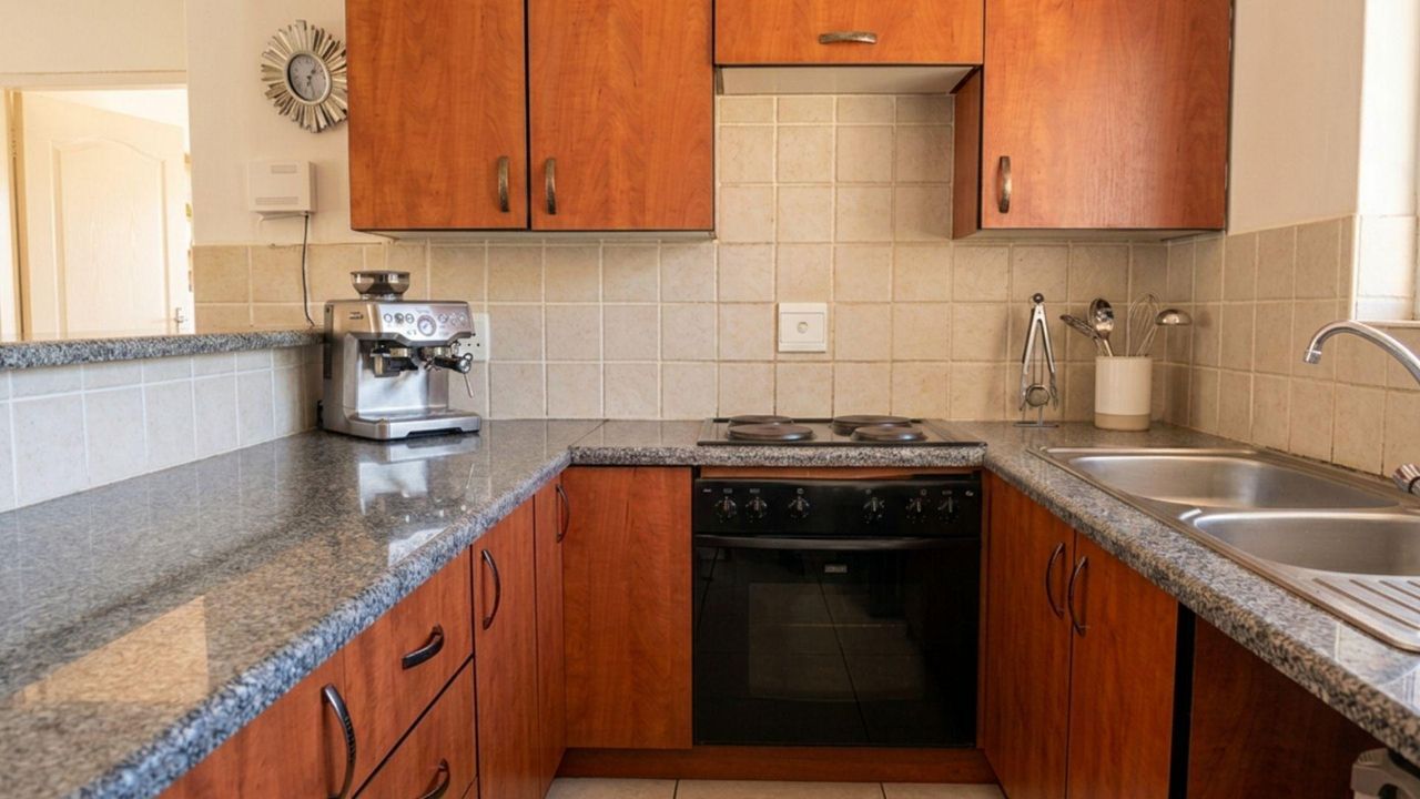 Photo of 2 Bedroom townhouse - sectional for sale in Meredale, Johannesburg