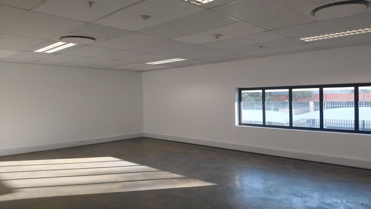 Photo of Warehouse to let in Vorna Valley, Midrand