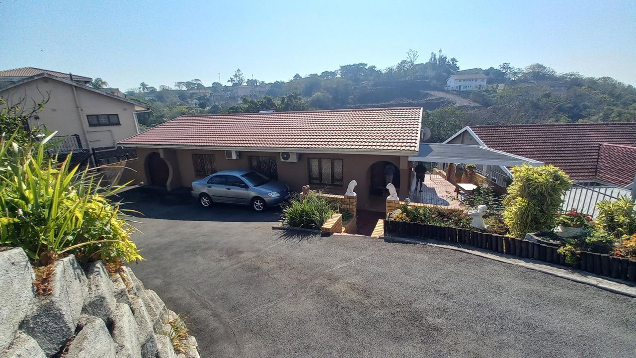 Photo 2 of 31