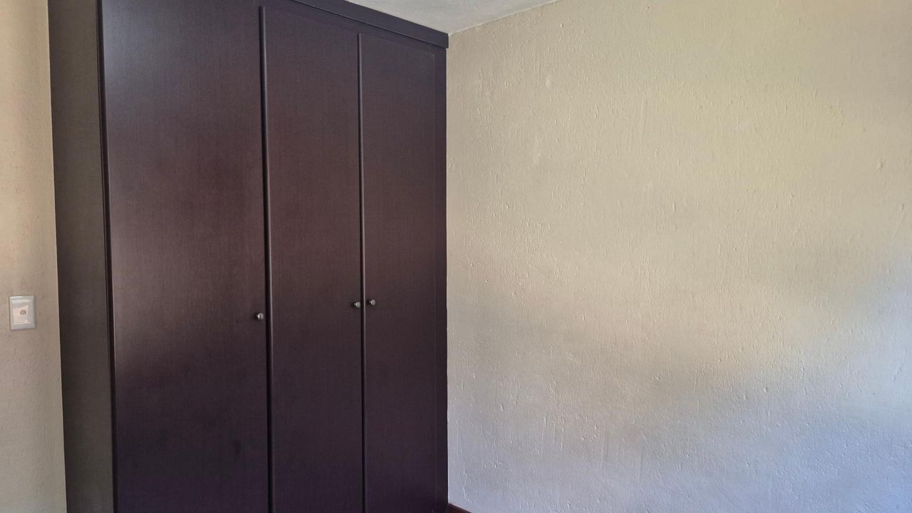 Photo 15 of 26