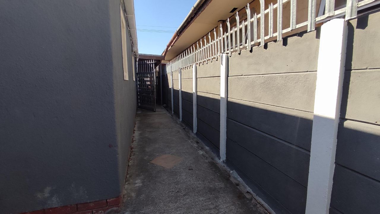 Photo 20 of 22