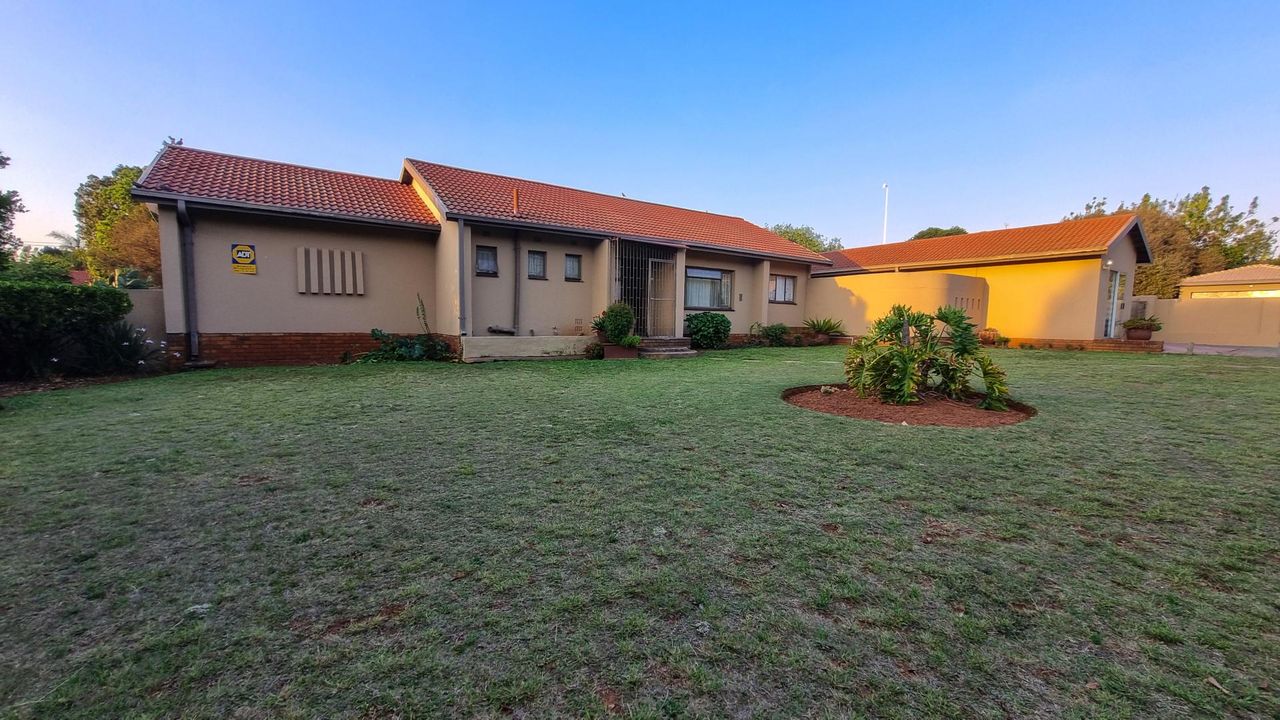 Photo of 3 Bedroom house for sale in Dennesig, Middelburg