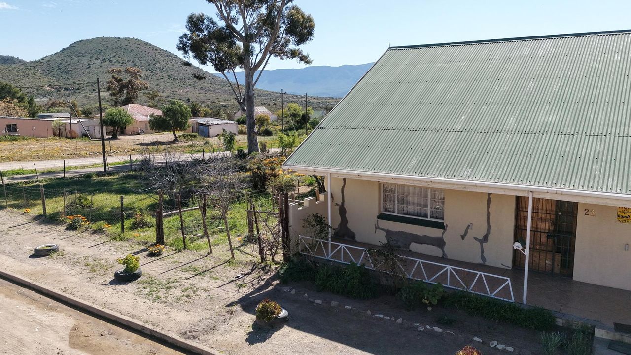 Photo 2 of 28