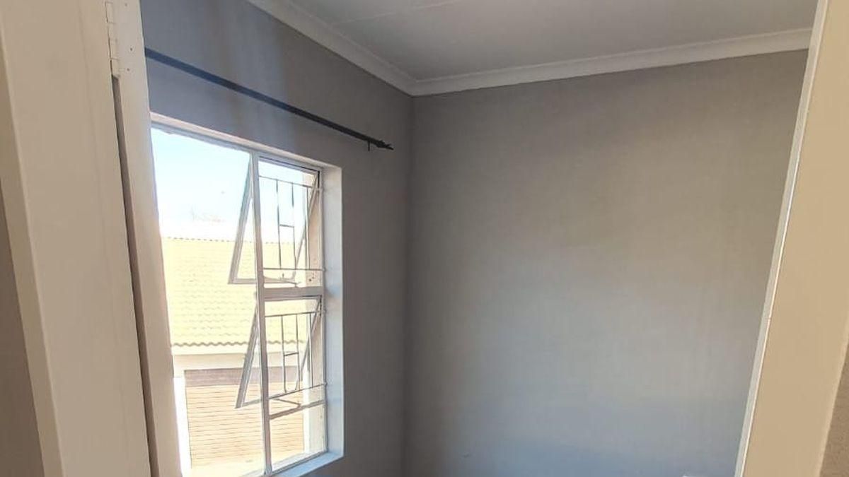 1 Bedroom apartment to rent in Secunda