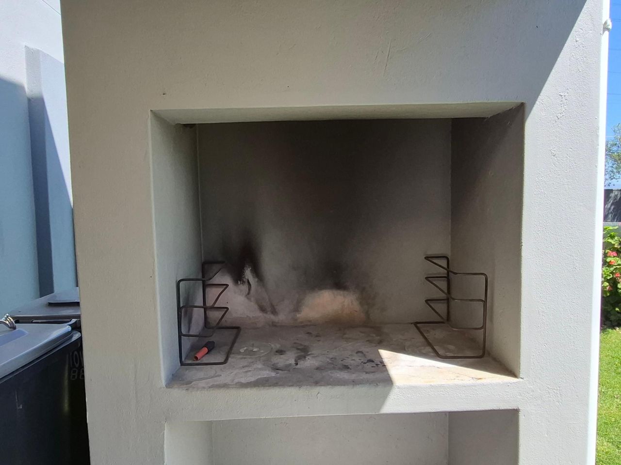 Photo 4 of 19