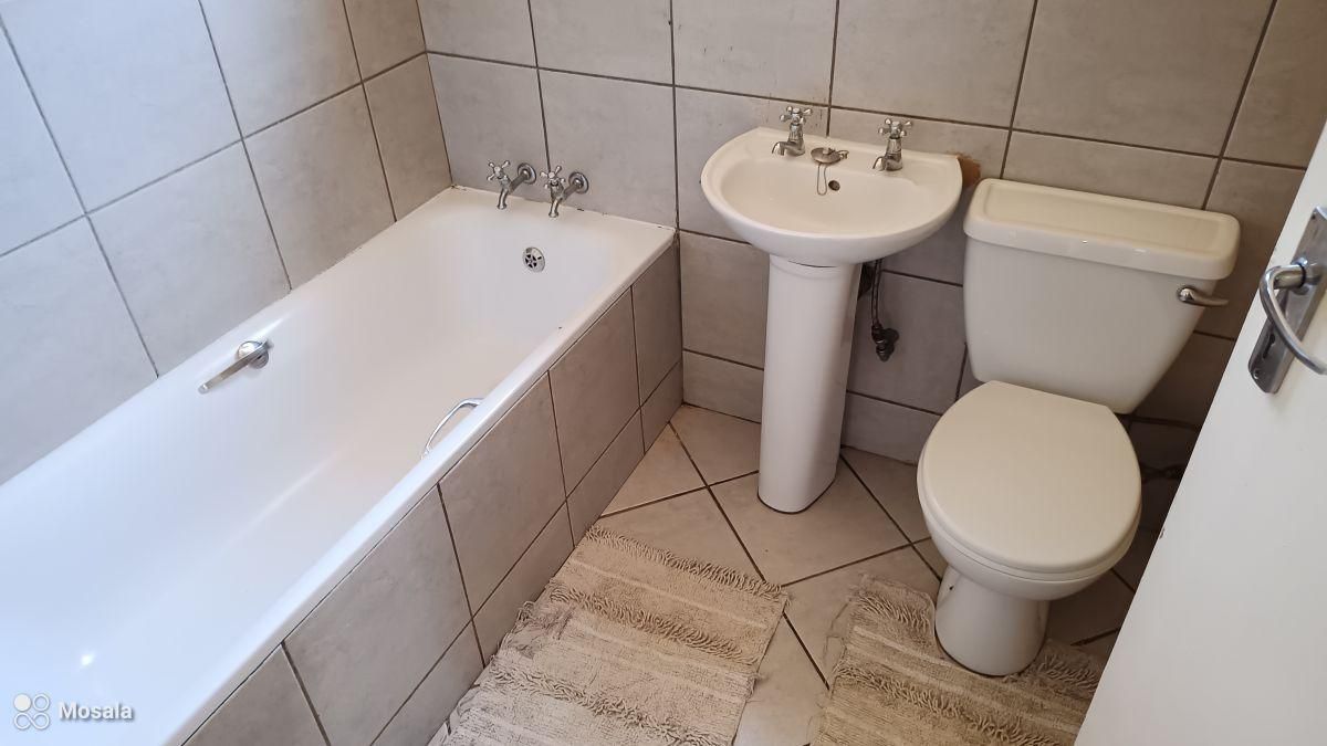 Photo 12 of 15