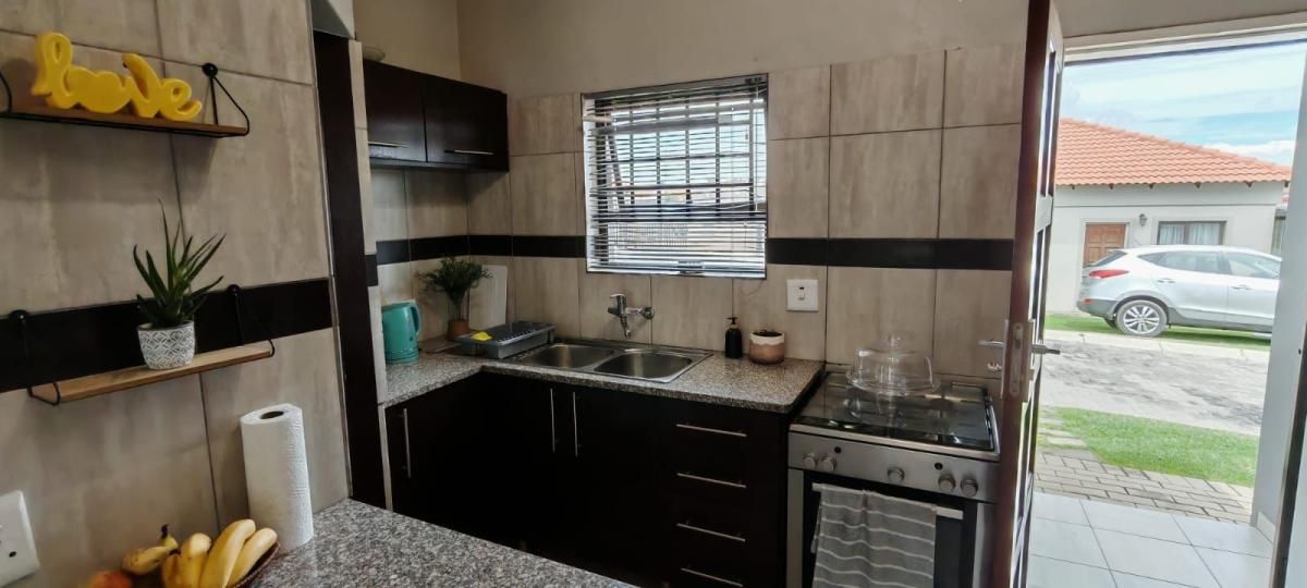 Photo 6 of 19