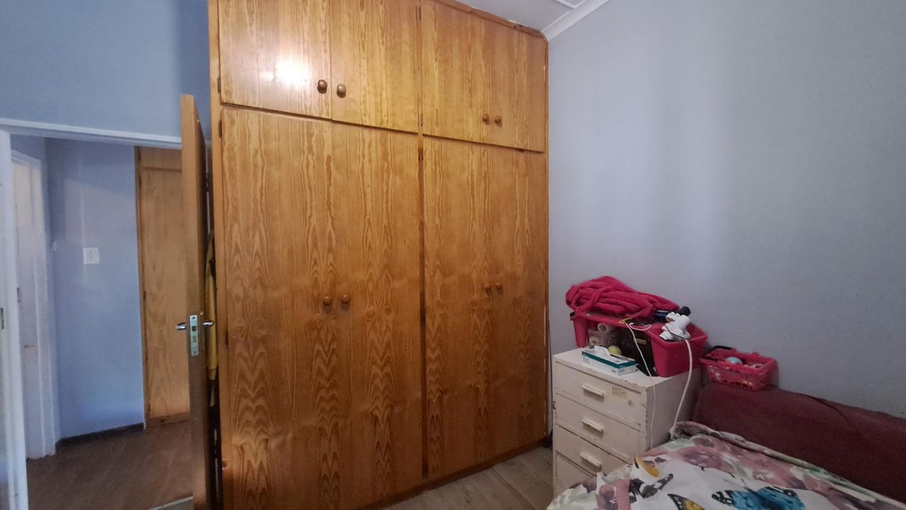 Photo 10 of 22