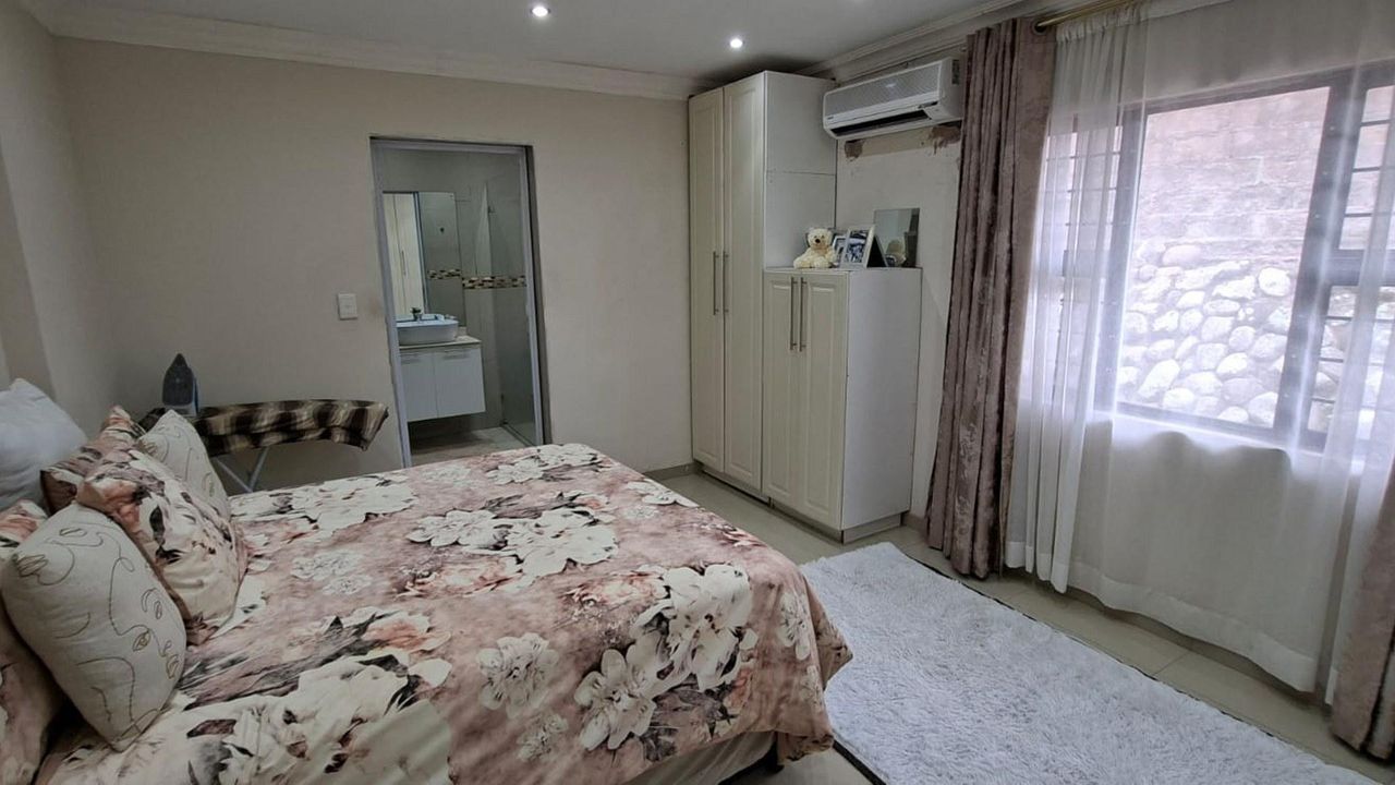 Photo of 3 Bedroom house for sale in Dawncrest, Verulam