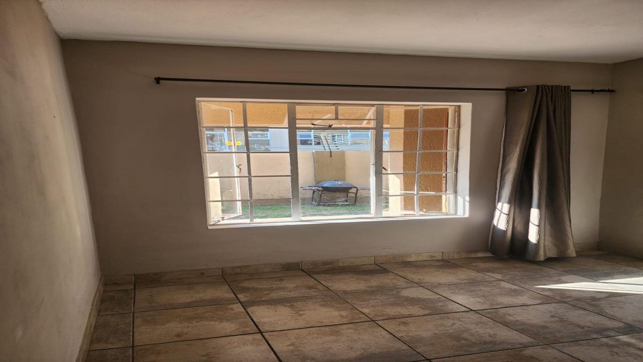 Photo 6 of 12