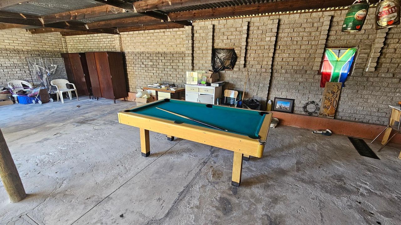 Photo 14 of 21