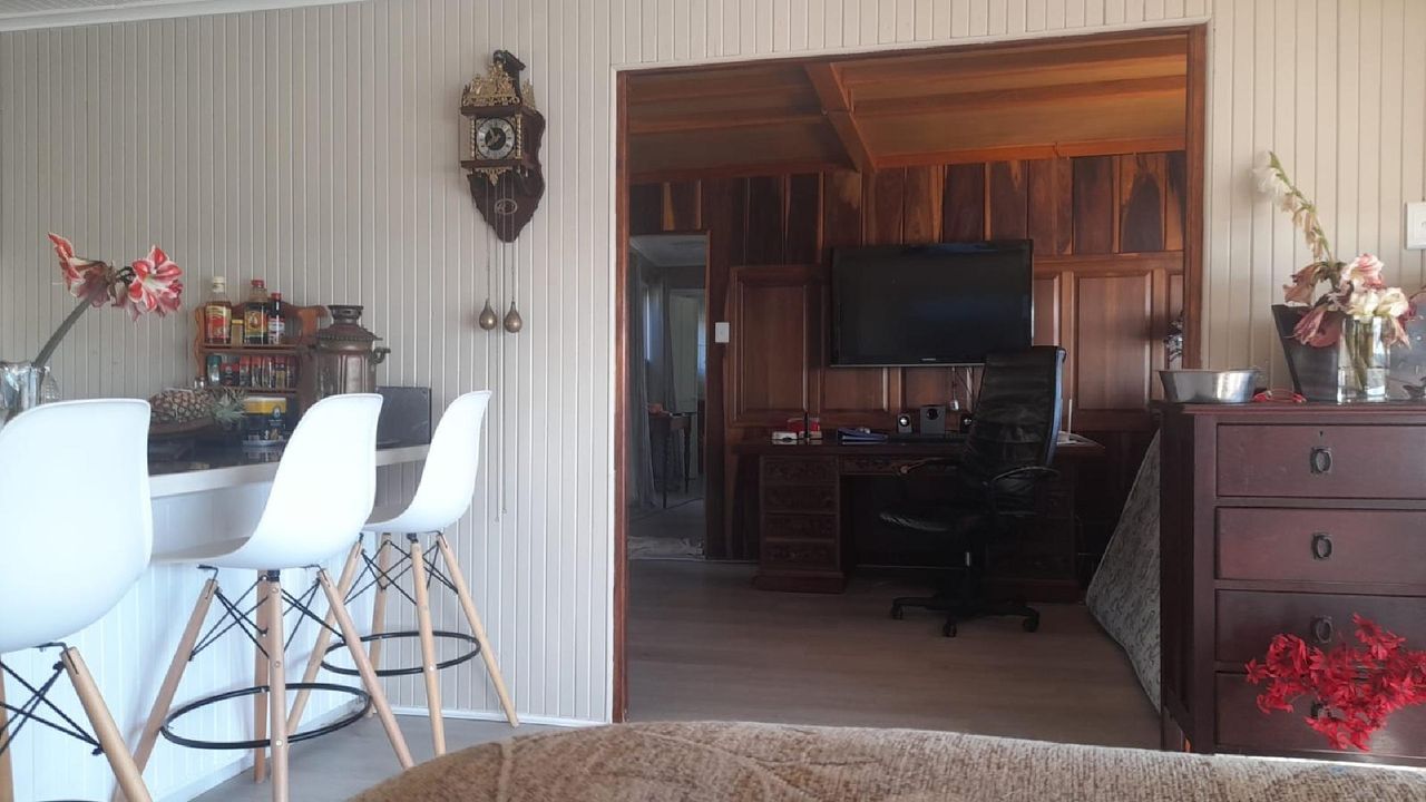 Photo 10 of 21
