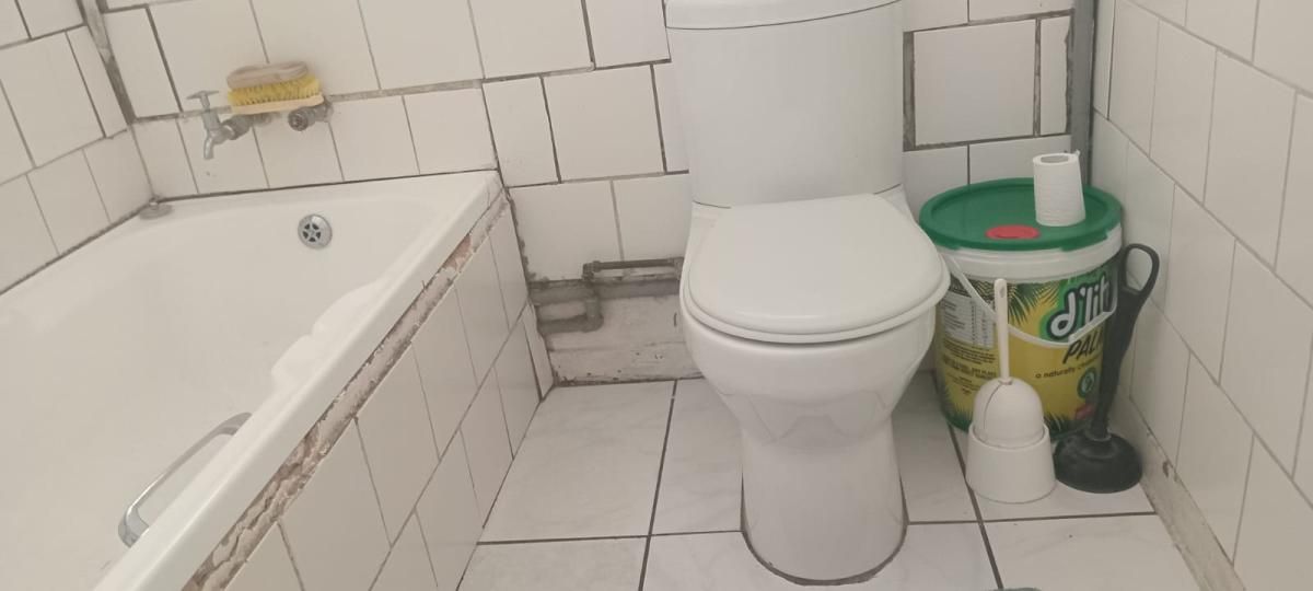 Photo 13 of 27