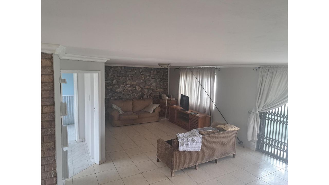 Photo 6 of 14