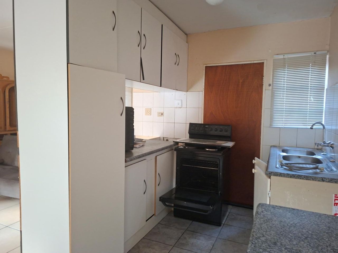 Photo 10 of 25