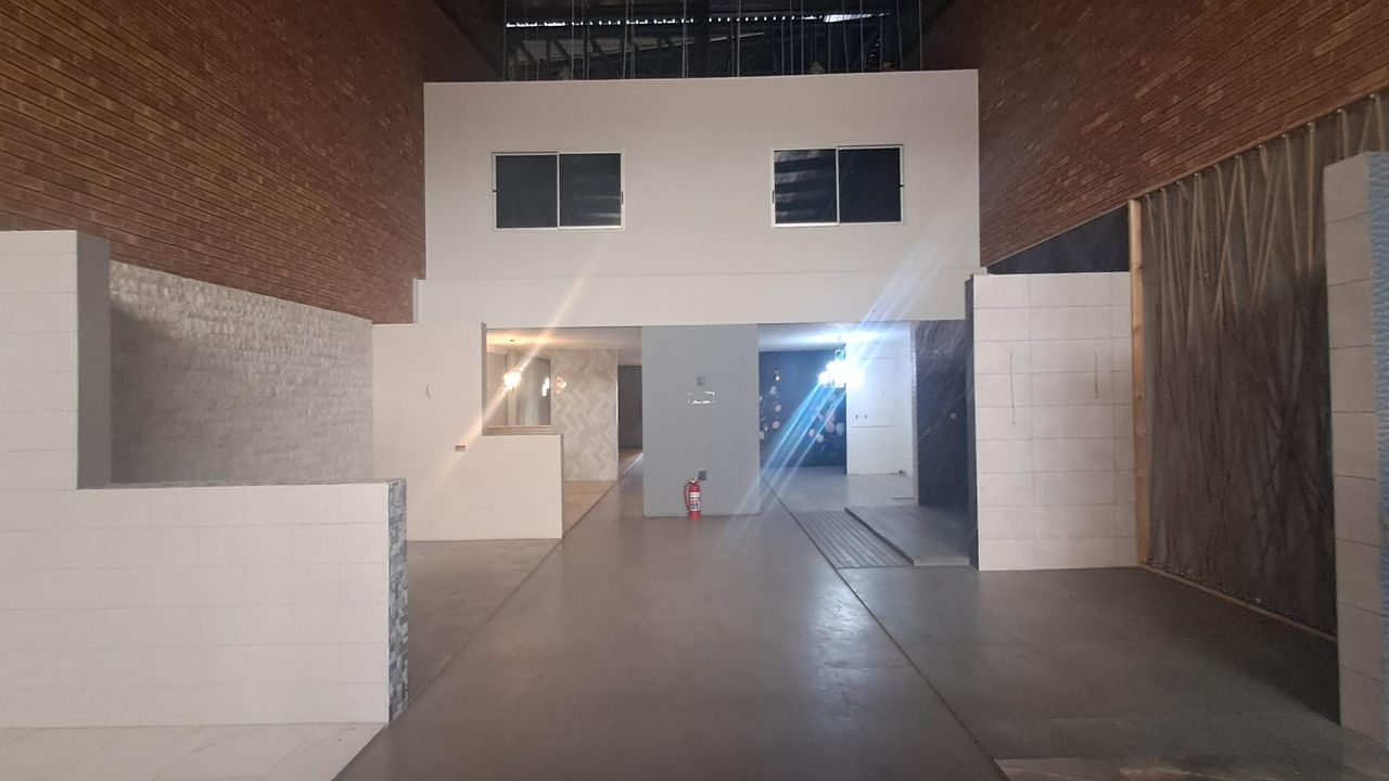 Photo 14 of 20